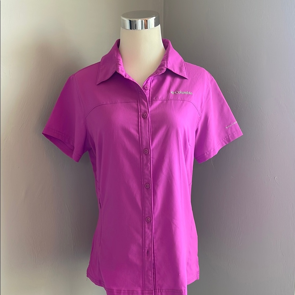 Columbia Women's Pink Short Sleeve Shirt